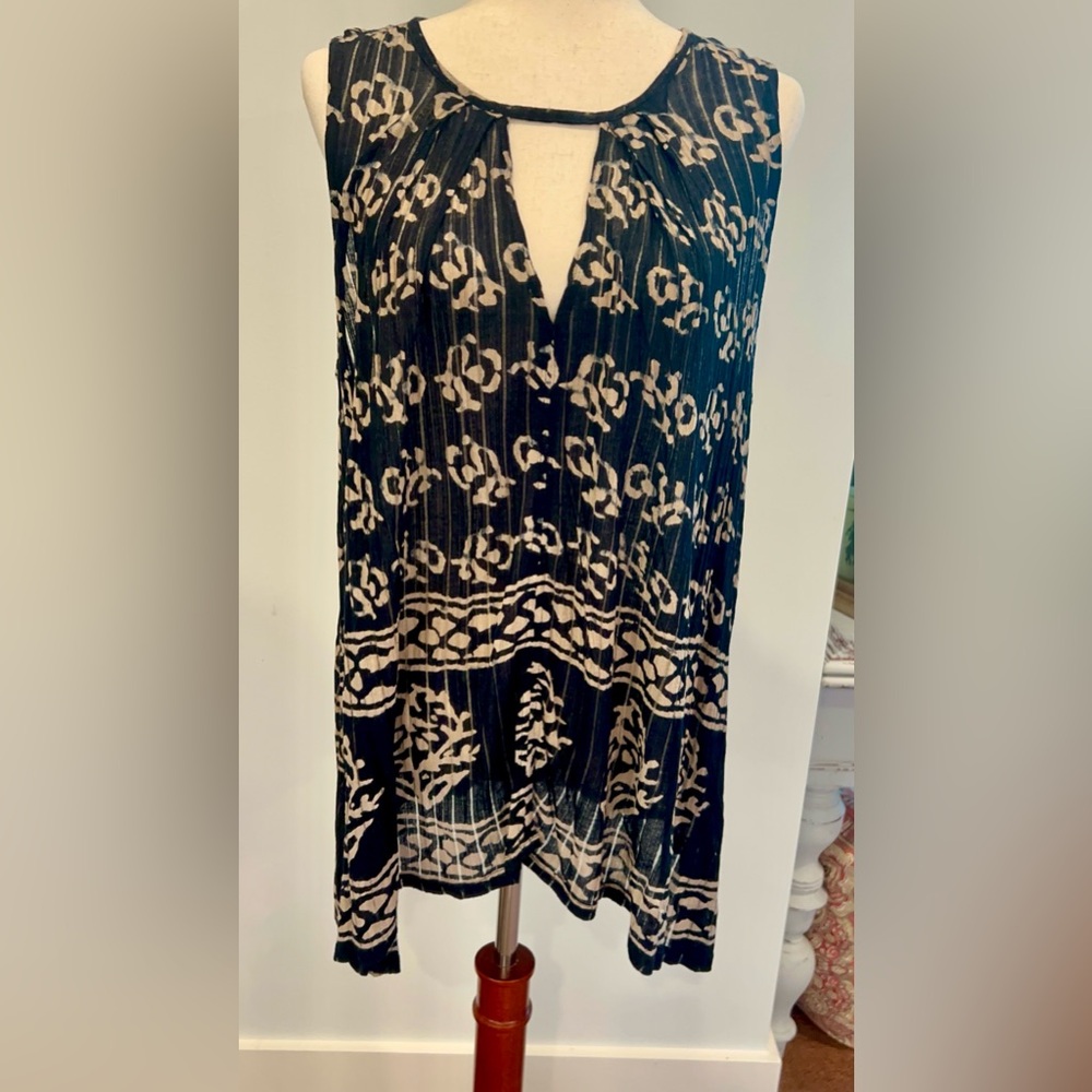 Lucky Brand Black and Cream Patterned Tunic